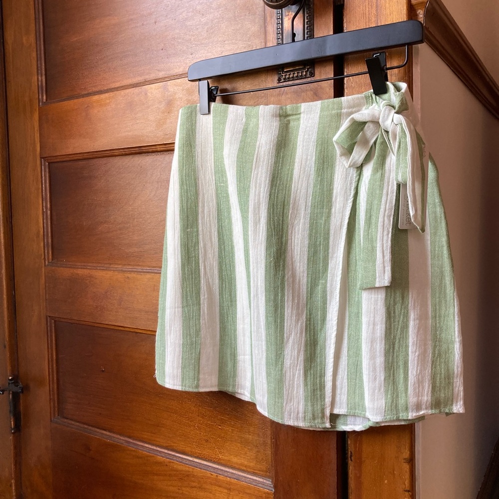 Lizard Thicket Skirt (Size L) NWT
